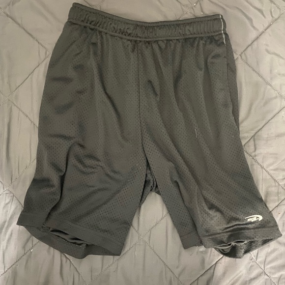 Men’s Athletic Basketball Shorts - Picture 1 of 3